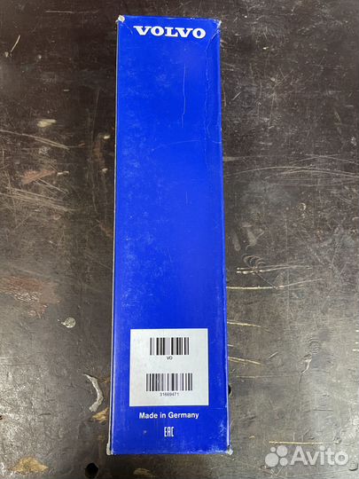 Топливный фильтр 31669471 Volvo