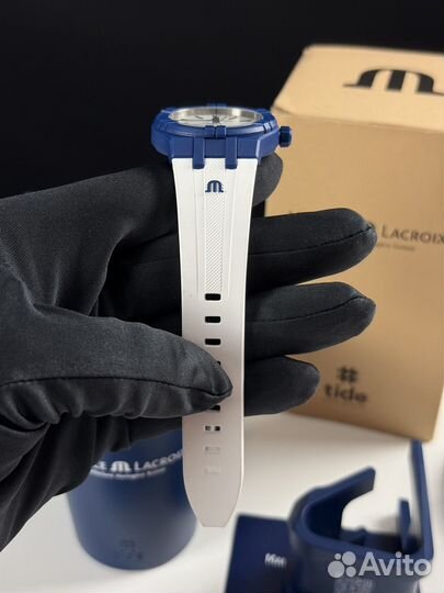 Часы Maurice Lacroix Aikon Tide Blue&White