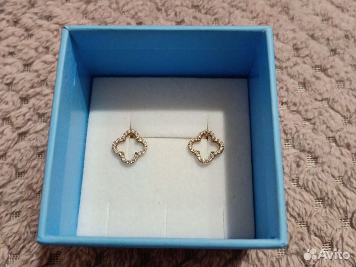 Золотые серьги