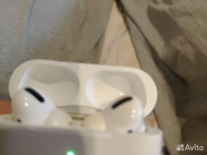 Apple airpods pro
