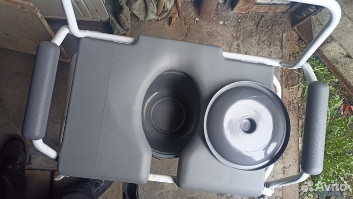 Кресло туалет для инвалидов