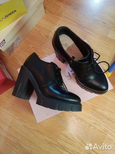 Продам обувь