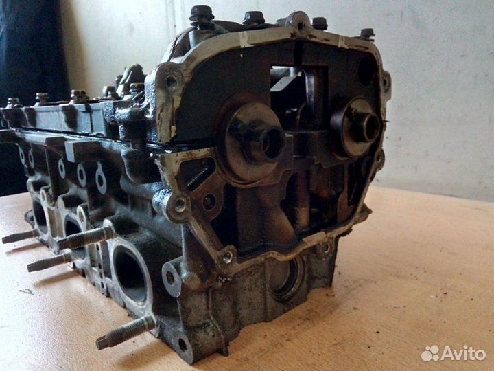 Головка блока цилиндров правая Infiniti Fx S51 3.7