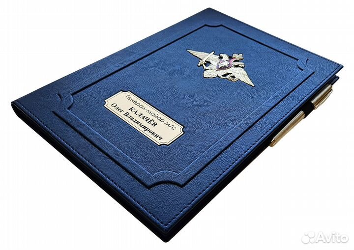 Кожаные папки наградные ручной работы в наличии