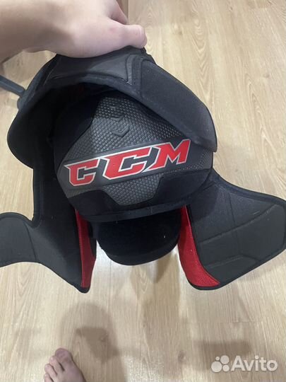 Нагрудник хоккейный CCM