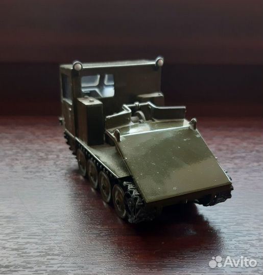 Модель трактора кт-12