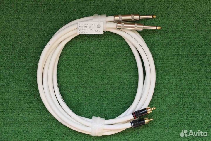 2Jack-2RCA Classic Pro, Japan