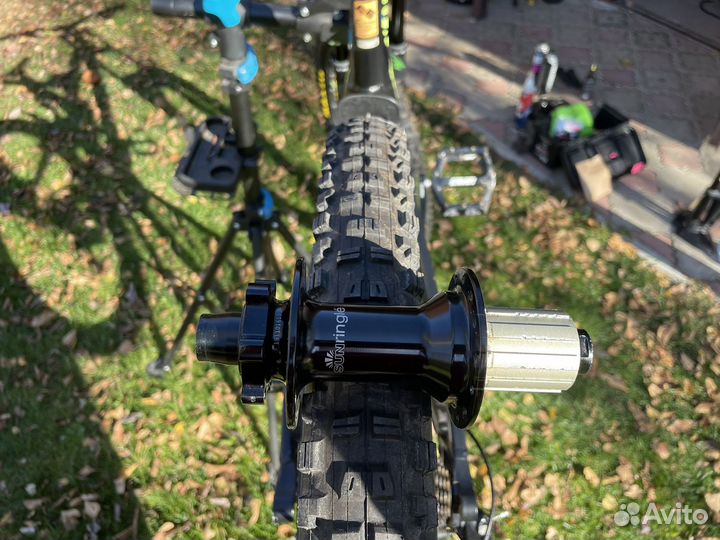 Втулка задняя Sun Ringle SRC dh 12х157 мм