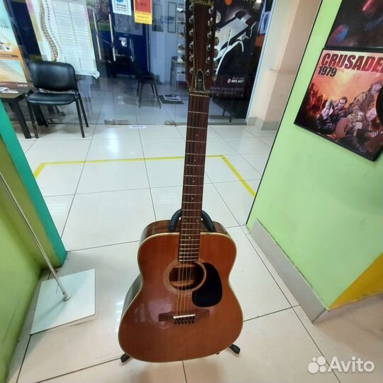Акустическая гитара