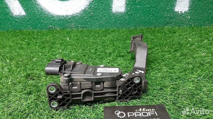 В наличии: Педаль газа для Ford Fusion 1