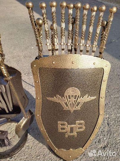 Подарок на день вдв подставка для шампуров