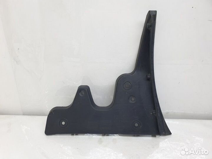 Кронштейн бампера задний правый Audi A6 C6 3.2