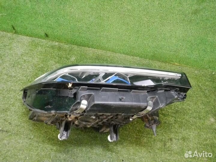 Фара правая BMW X7