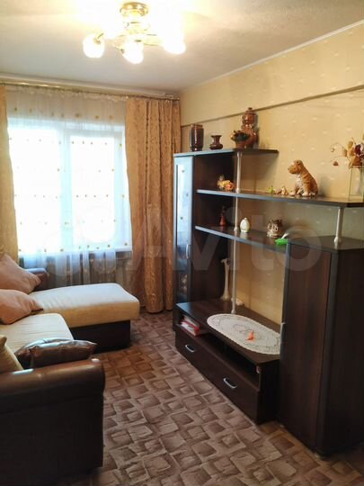 3-к. квартира, 55 м², 1/4 эт.