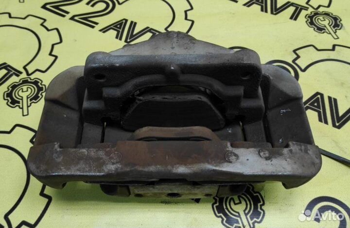 Суппорт передний левый Bmw 540I E60 N62B40A