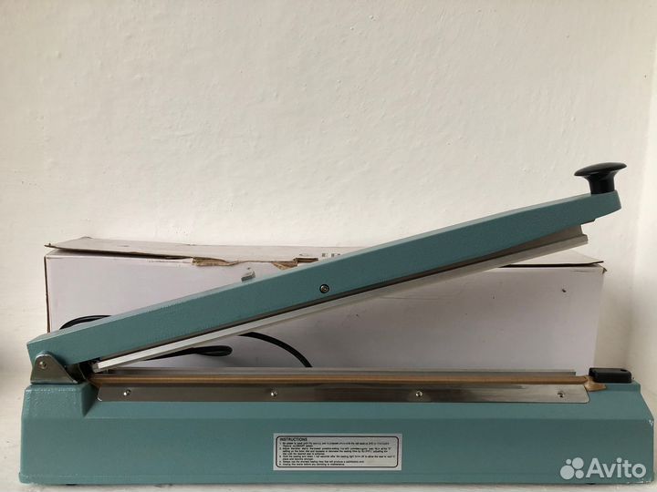 Запайщик пакетов с ножом