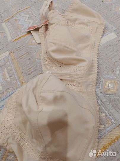 Бюстгалтер силуэт 90Д