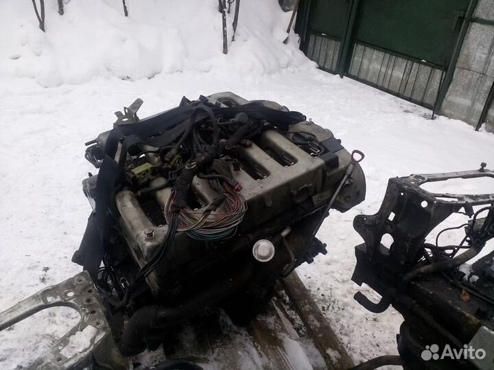 Двигатель М 120 от 140 Мерседеса