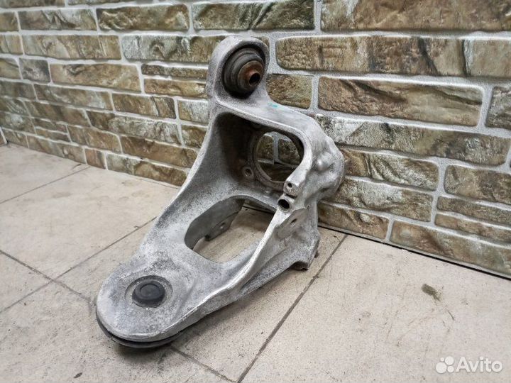 Кулак поворотный задний правый Bmw X5 E70 2012