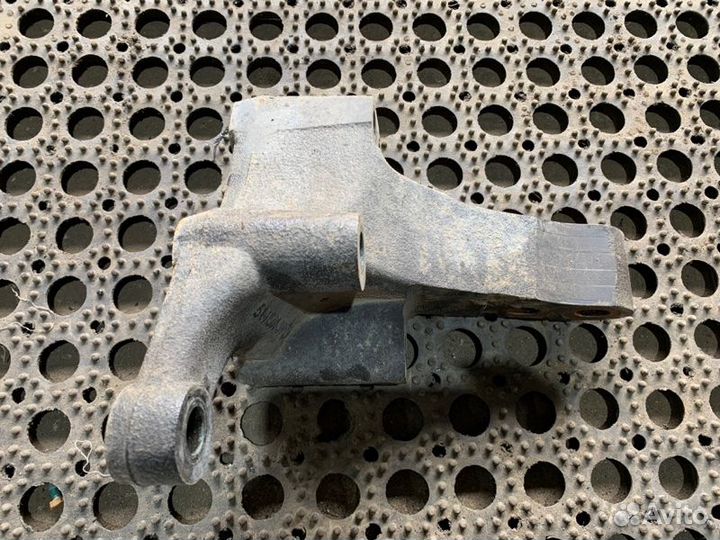 Кронштейн двигателя Man Tgs 18.400 4X2 BLS