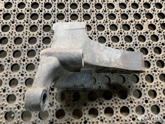 Кронштейн двигателя Man Tgs 18.400 4X2 BLS