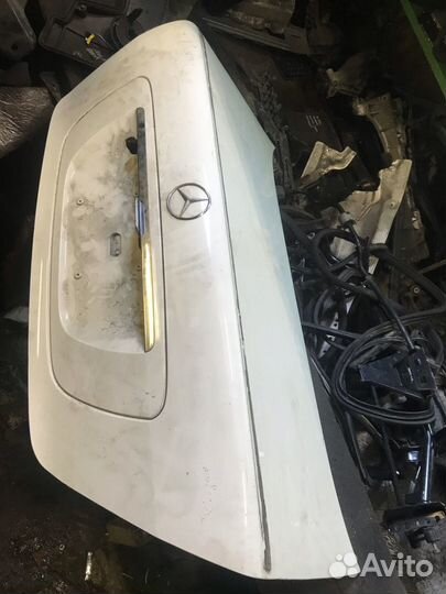Крышка багажника mercedes w220