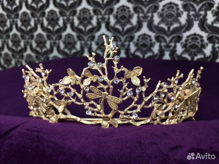 Диадема «лесная» со стрекозами