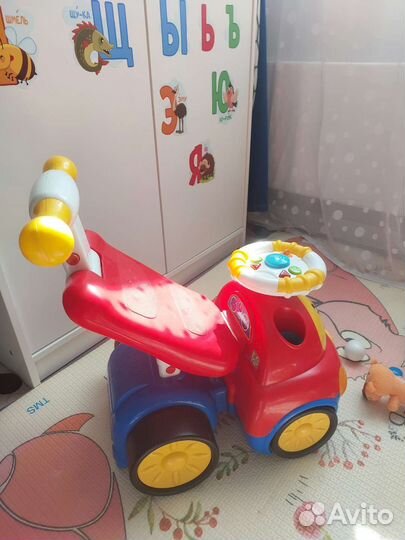 Машинка-каталка ходунки WinFun