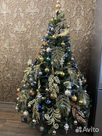 Елка искусственная 210