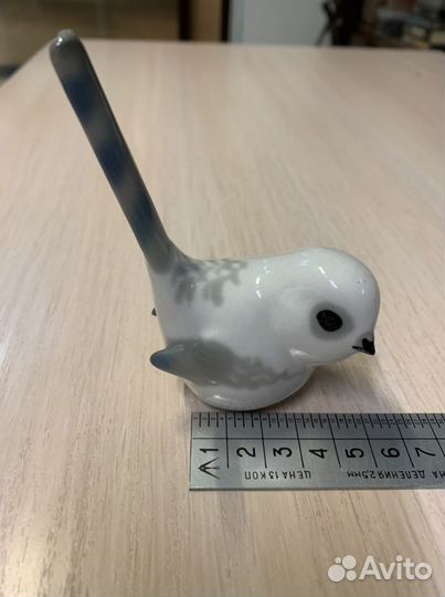 Статуэтка фарфоровая 