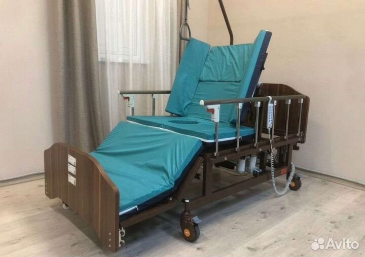 Медицинская кровать для лежачих больных