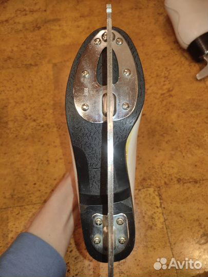 Коньки фигурные размер 34