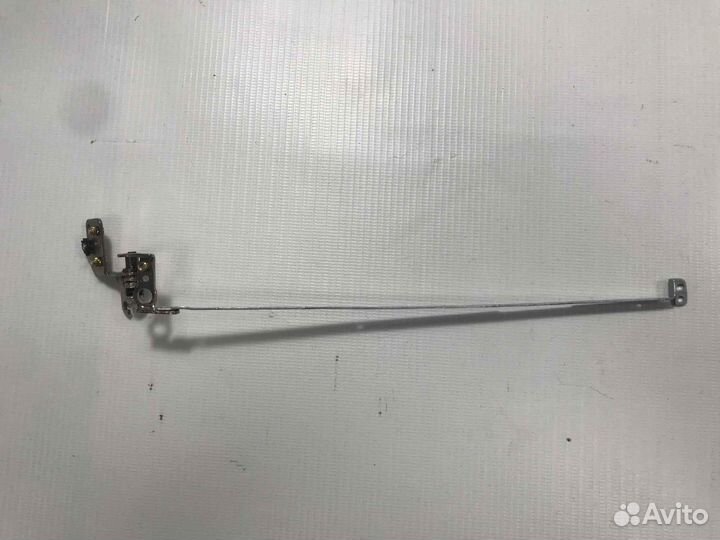 Петля для Acer E1-571G