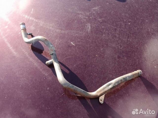 Трубка охлаждения Volkswagen Passat B3 1992