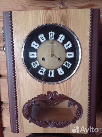 Настенные часы Янтарь с маятником и боем