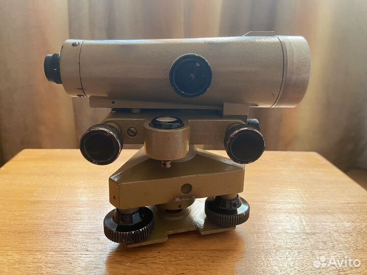 Нивелир н-3 1972 г