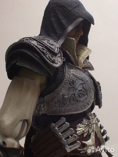 Фигурка Эцио Assassin's creed