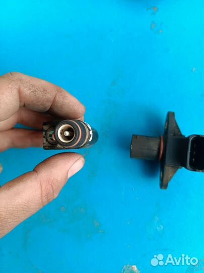 Датчик положения коленвала Mercedes W202