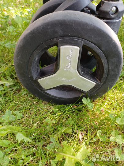 Коляска прогулочная