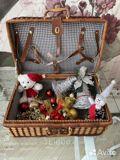 Плетеный чемодан для пикника