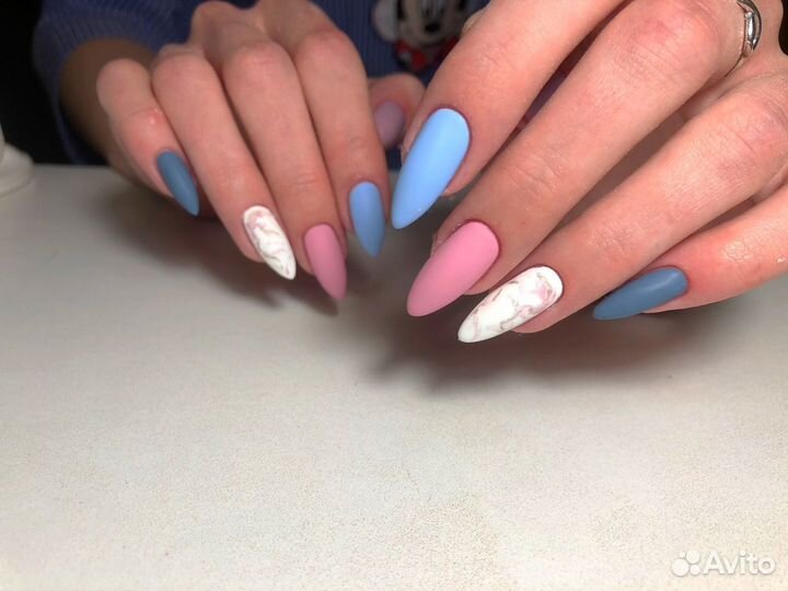 Маникюр, педикюр, наращивание ногтей