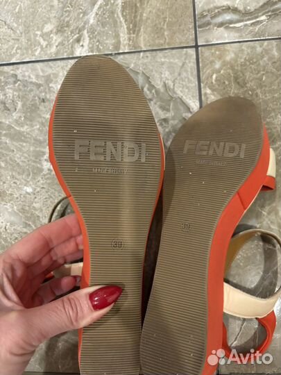 Босоножки fendi оригинал