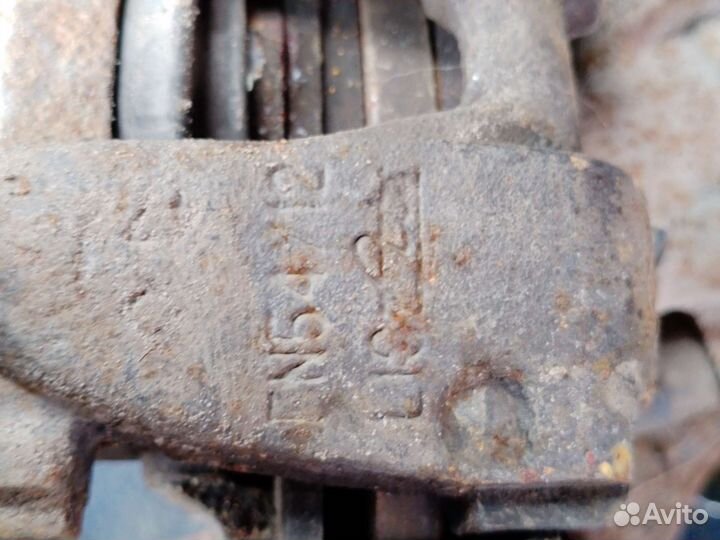 Передний суппорт fiat Punto 2 левый правый