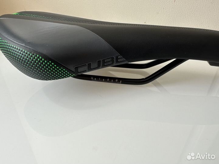 Седло на велосипед cube