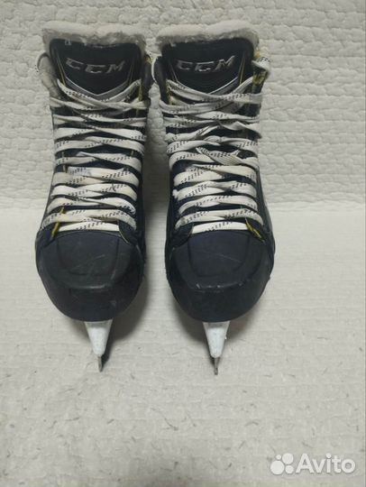 Коньки хоккейные