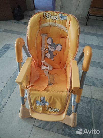 Стульчик для кормления