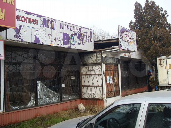 Торговая площадь 403 м²