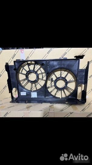 Диффузор радиатора Toyota Rav4