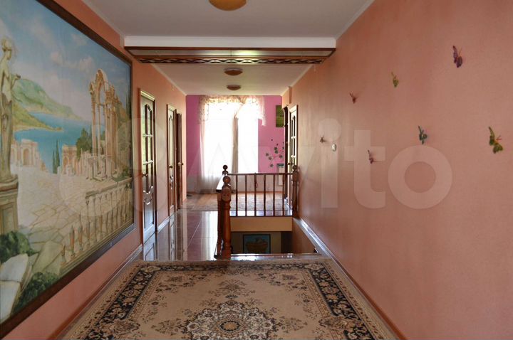 Коттедж 350 м² на участке 15 сот.