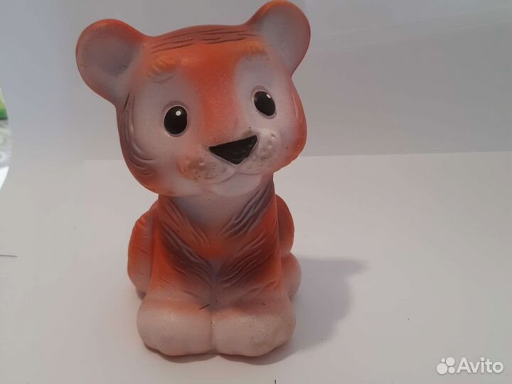 Тигр тигрёнок СССР игрушка резиновая